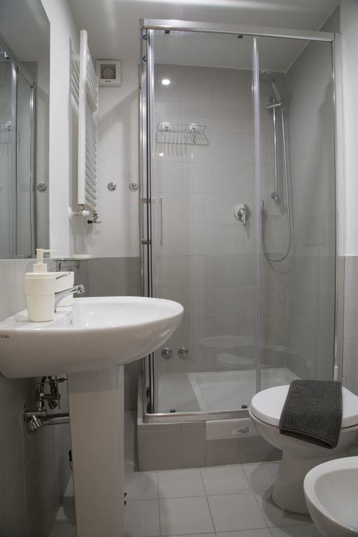 Cairoli Interno 9A - La Sapienza - Termini Station Apartment โรม ภายนอก รูปภาพ